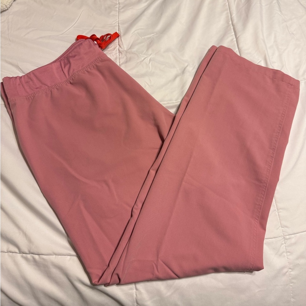 Figs Livingston Pink Scrub bottoms - L